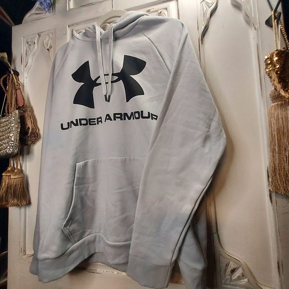 Light gray Under Armour hoodie NWT - Picture 8 of 8